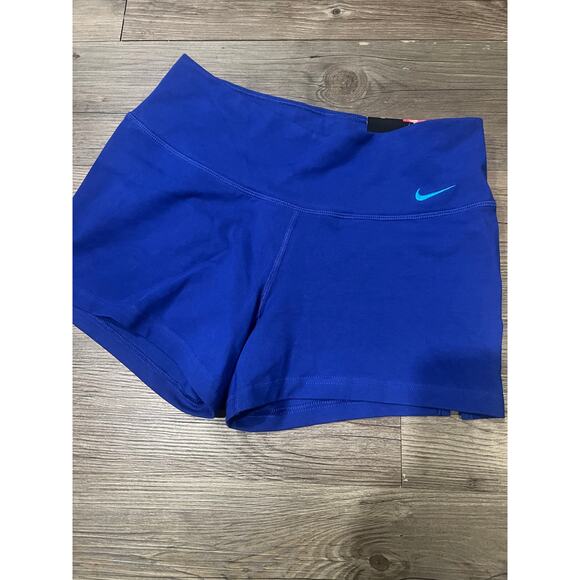 Nike Shorts - Picture 1 of 3